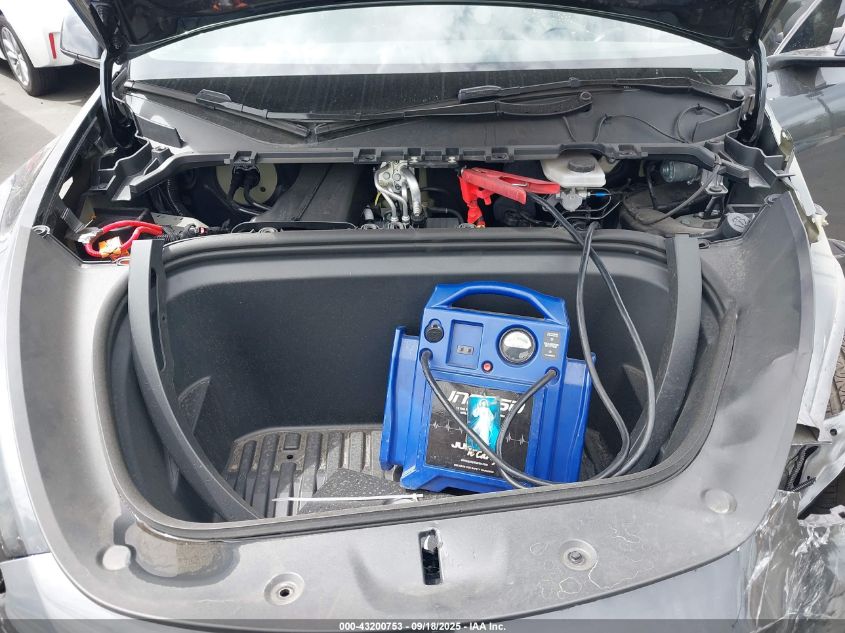 2025 Tesla Model Y Long Range Dual Motor All-Wheel Drive VIN: 7SAYGDED5SF271337 Lot: 43200753