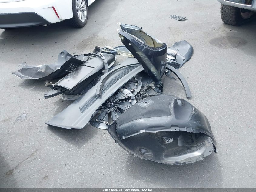 2025 Tesla Model Y Long Range Dual Motor All-Wheel Drive VIN: 7SAYGDED5SF271337 Lot: 43200753