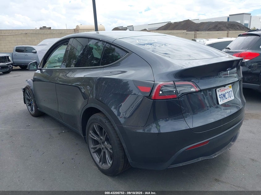 2025 TESLA MODEL Y U   U(VIN: 7SAYGDED5SF271337