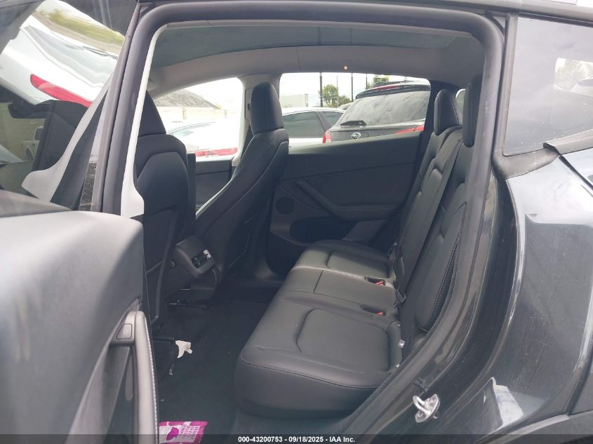 2025 Tesla Model Y Long Range Dual Motor All-Wheel Drive VIN: 7SAYGDED5SF271337 Lot: 43200753