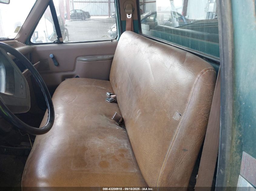 1987 Ford F350 VIN: 1FDKF37L3HKB05376 Lot: 43200918