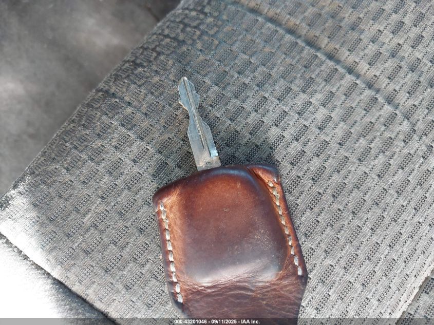 2010 Ford F150 Fx2 Sport/Harley-Davidson/King Ranch/Lariat/Platinum/Xl/Xlt VIN: 1FTFW1CV3AKB689 Lot: 43201046