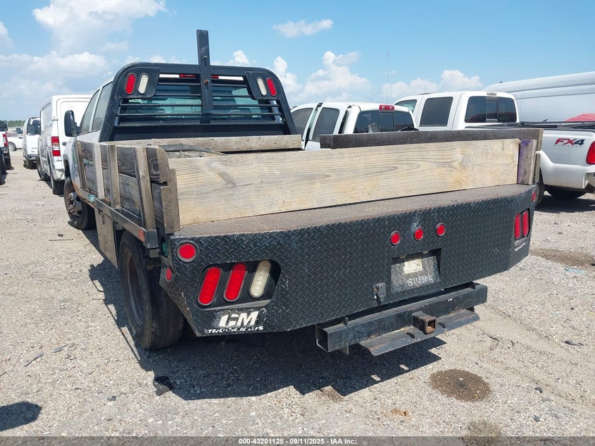 2015 Chevrolet Silverado 3500Hd Chassis Wt white truck diesel 1GB4CYC85FF577190 photo #4