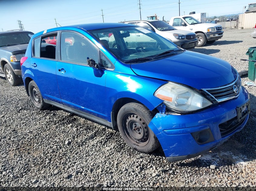 NISSAN VERSA 1.8S