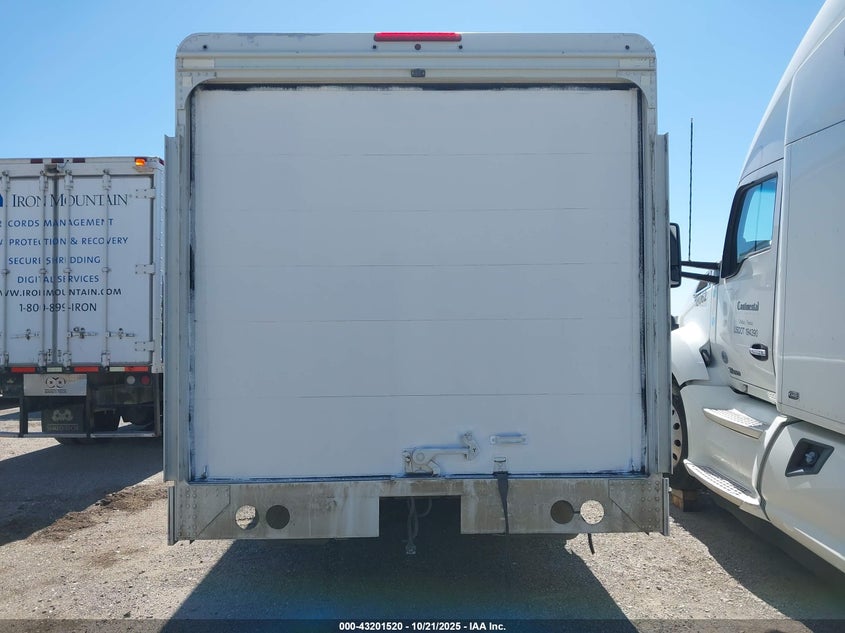2015 Ford F-59 Commercial Stripped VIN: 1F66F5KY6F0A04705 Lot: 43201520