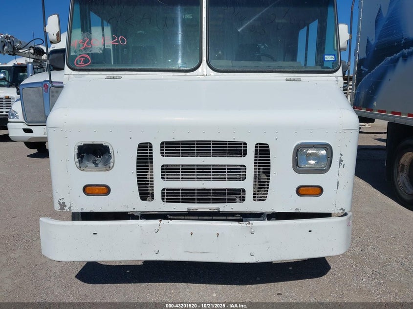 2015 Ford F-59 Commercial Stripped VIN: 1F66F5KY6F0A04705 Lot: 43201520