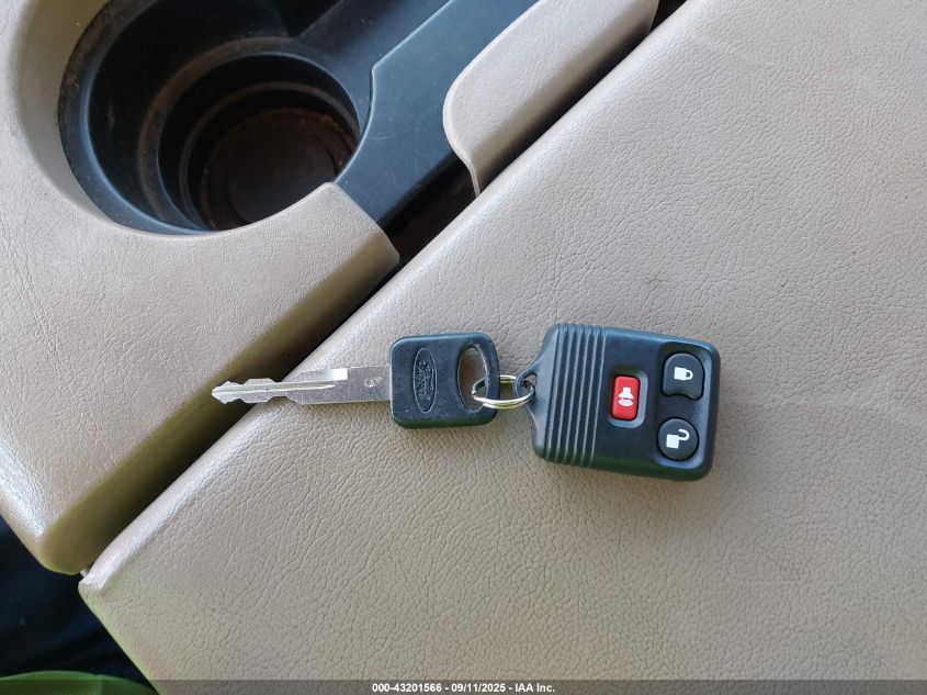 2001 Ford F-250 Lariat/Xl/Xlt VIN: 3FTNX21SX1MA08165 Lot: 43201566