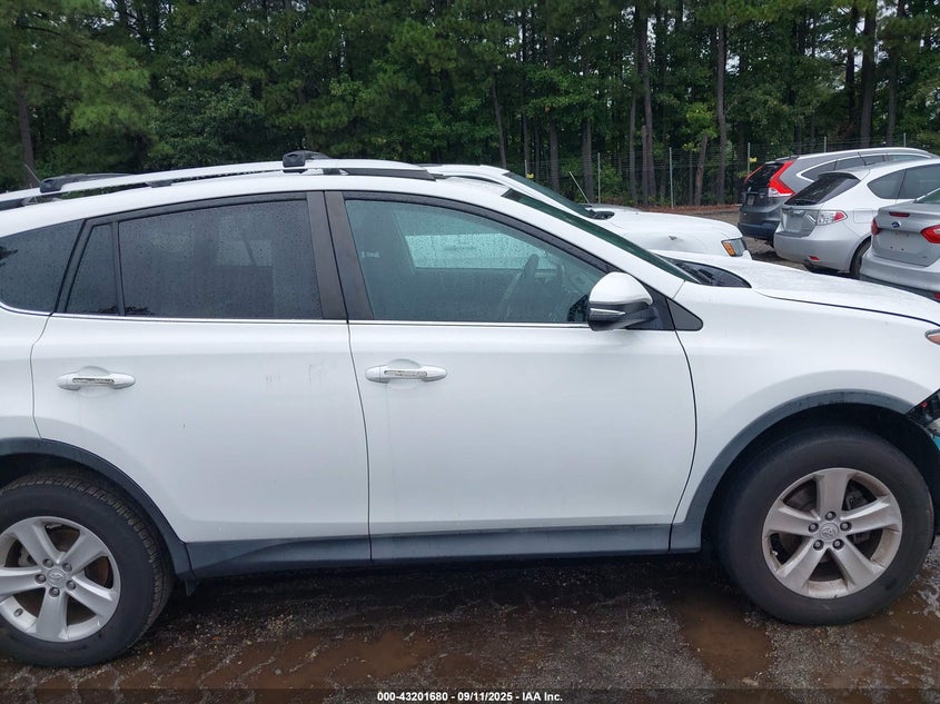 2014 TOYOTA RAV4 XLE - 2T3WFREV6EW111480