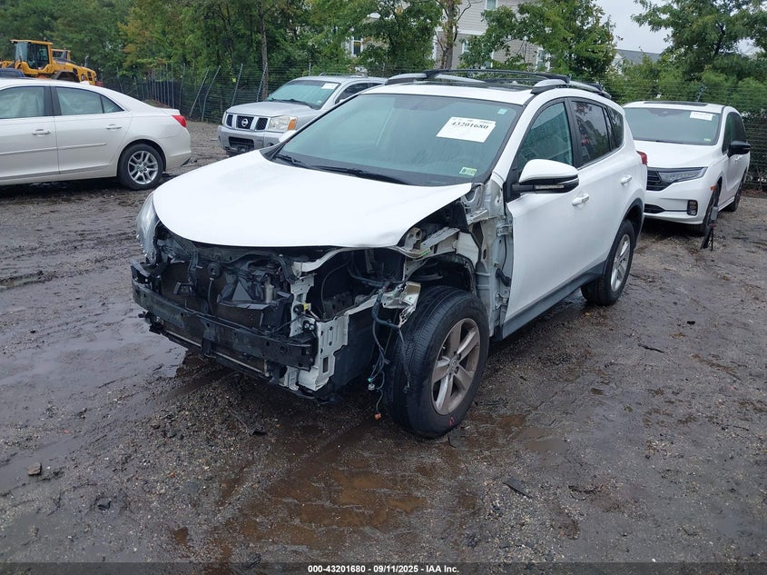2014 TOYOTA RAV4 XLE - 2T3WFREV6EW111480