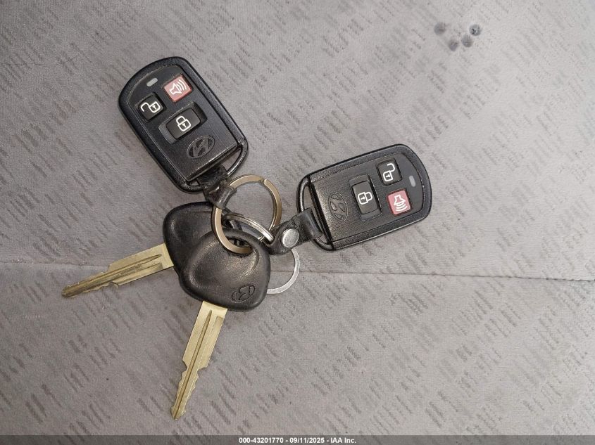 2005 Hyundai Elantra Gls/Gt VIN: KMHDN46DX5U990820 Lot: 43201770