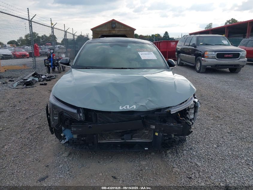 2025 Kia K4 Gt-Line VIN: 3KPFW4DE8SE069826 Lot: 43201825