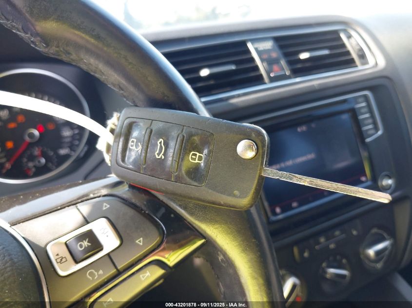 2017 Volkswagen Jetta 1.4T Se VIN: 3VWDB7AJ8HM411261 Lot: 43201878