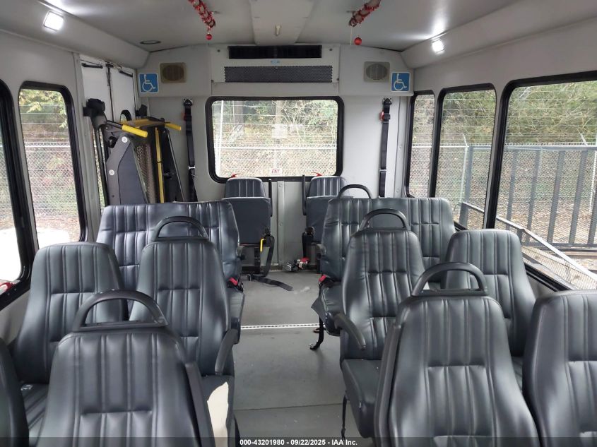 2015 Ford E-350 Cutaway VIN: 1FDEE3FS2FDA07465 Lot: 43201980