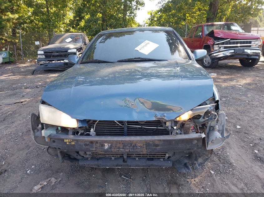 2000 Toyota Camry Le VIN: 4T1BG22K1YU988968 Lot: 43202050