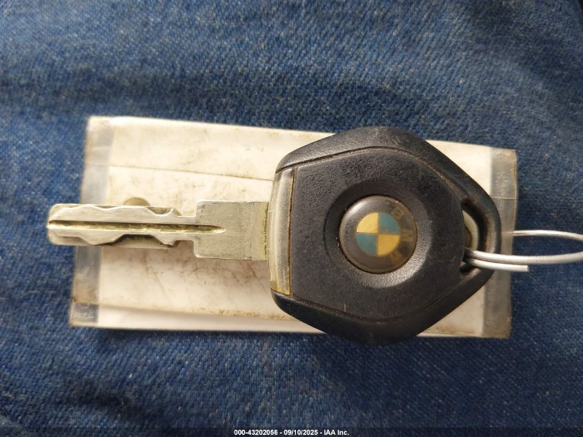 2000 BMW Z3 2.3 VIN: WBACH9347YLM91697 Lot: 43202056