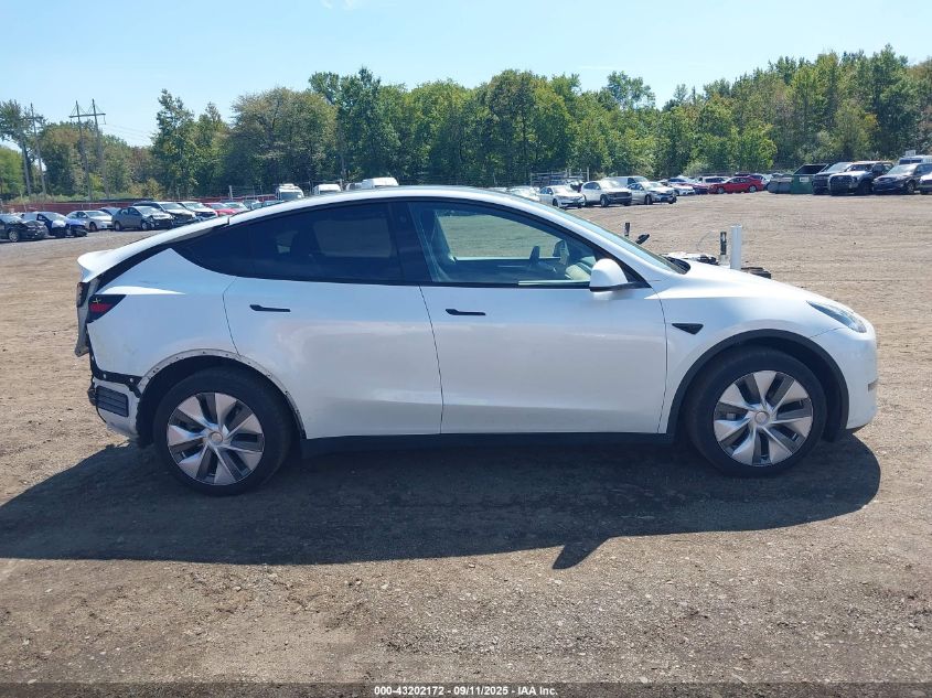 2023 Tesla Model Y Awd/Long Range Dual Motor All-Wheel Drive VIN: 7SAYGDEE2PA037122 Lot: 43202172