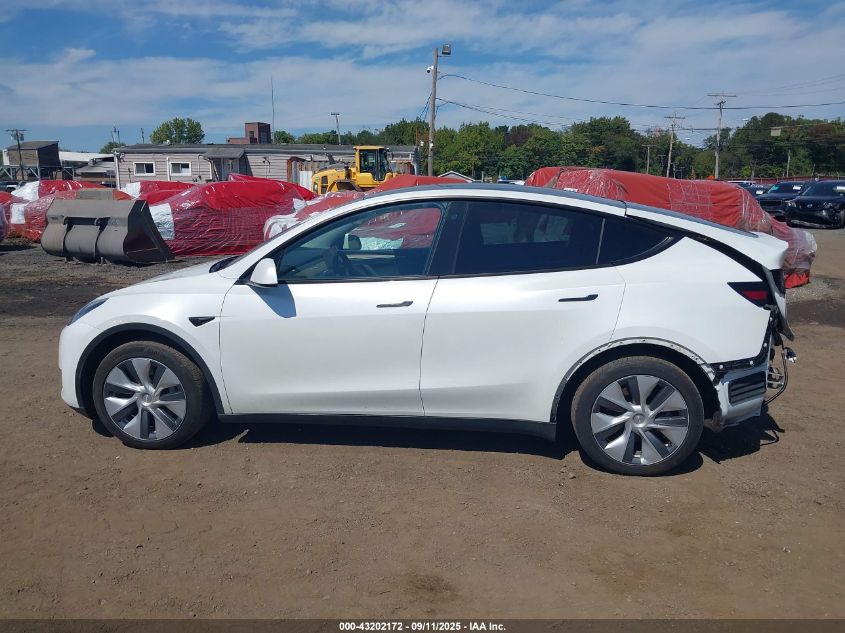 2023 Tesla Model Y Awd/Long Range Dual Motor All-Wheel Drive VIN: 7SAYGDEE2PA037122 Lot: 43202172