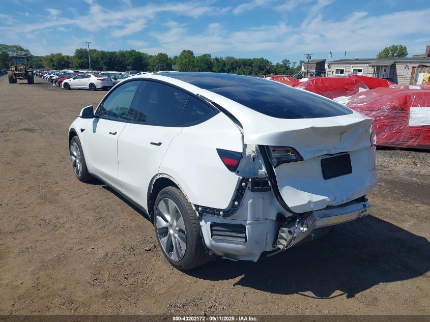 2023 Tesla Model Y Awd/Long Range Dual Motor All-Wheel Drive VIN: 7SAYGDEE2PA037122 Lot: 43202172