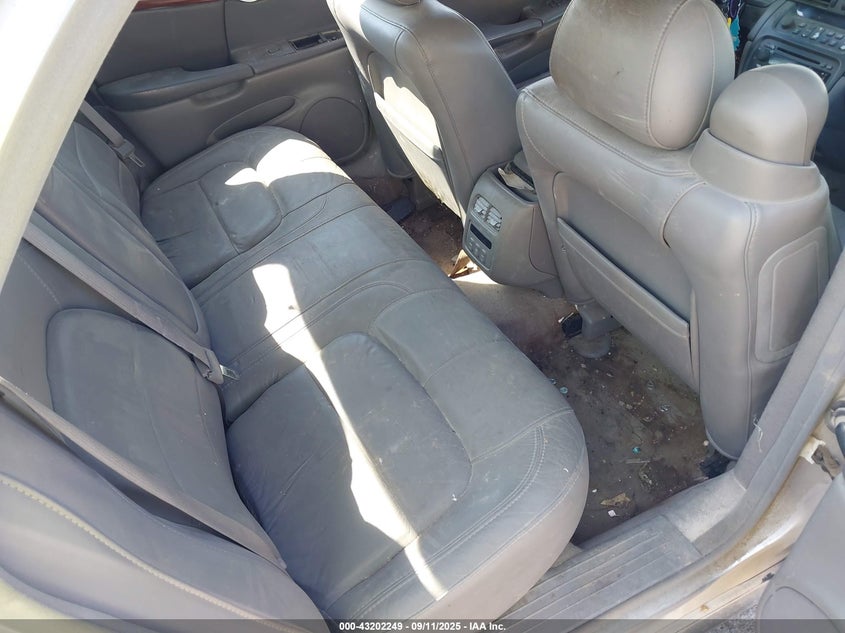 2005 Cadillac Deville Livery VIN: 1G6KD54YX5U258345 Lot: 43202249