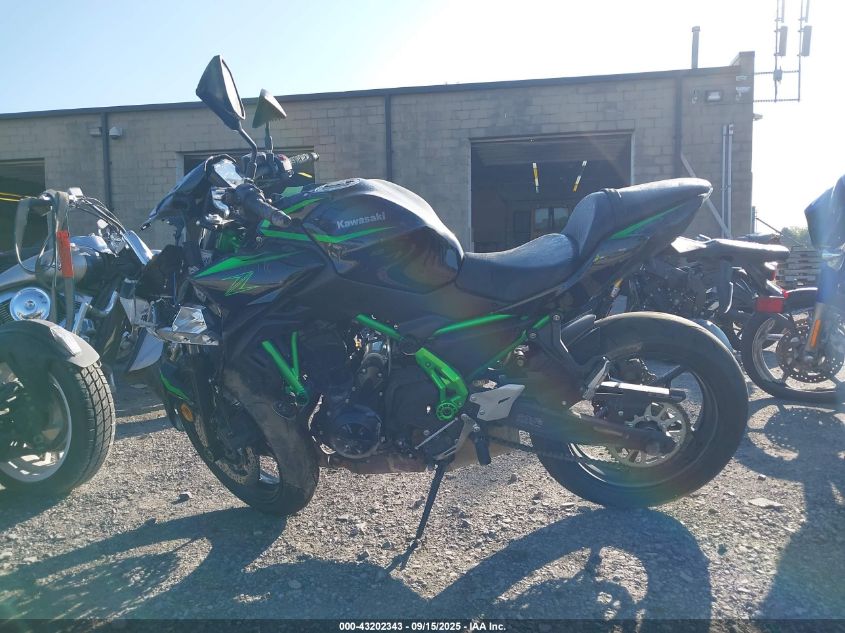 2025 Kawasaki Er650 N VIN: ML5EREN1XSDAF3691 Lot: 43202343