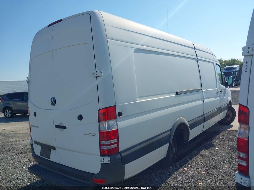 Vin: wd3pf1cd3hp394964, lot: 43696879, mercedes-benz sprinter 3500 high roof v6 20174