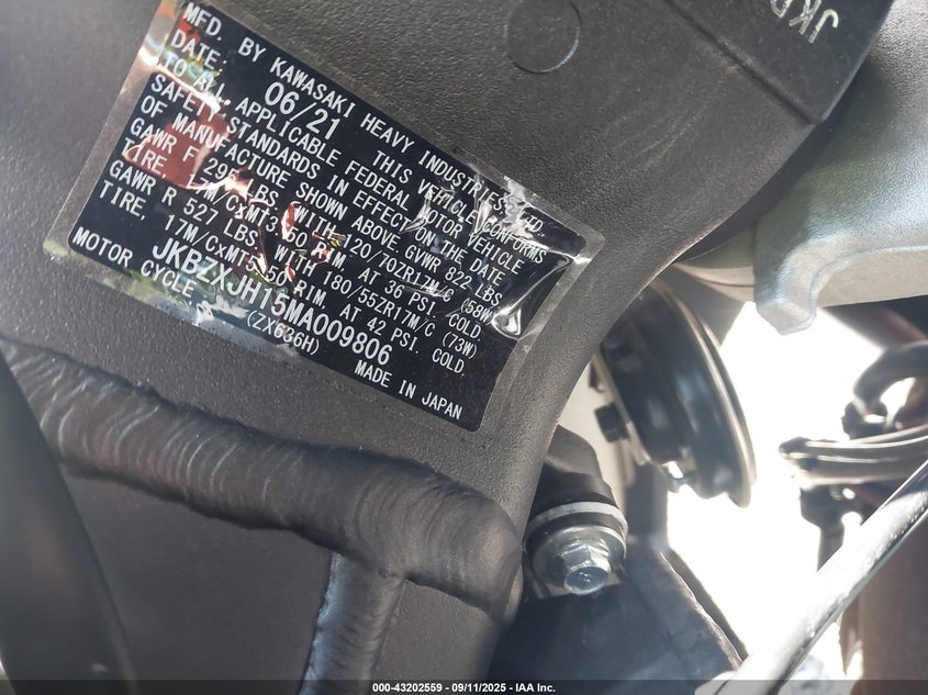 2021 Kawasaki Zx636 K VIN: JKBZXJH15MA009806 Lot: 43202559