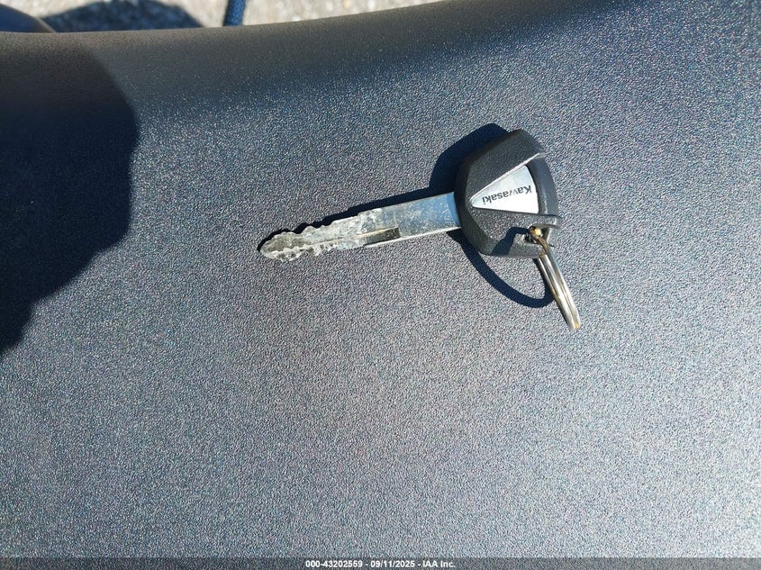 2021 Kawasaki Zx636 K VIN: JKBZXJH15MA009806 Lot: 43202559