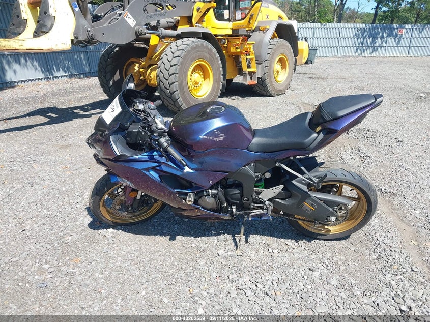 2021 Kawasaki Zx636 K VIN: JKBZXJH15MA009806 Lot: 43202559