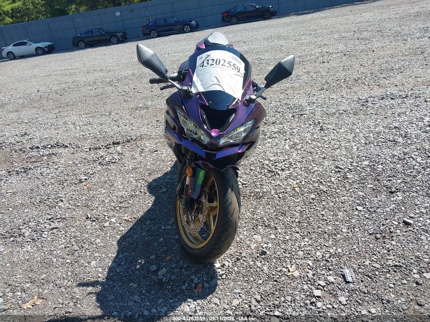 JKBZXJH15MA009806 2021 KAWASAKI ZX photo no. 5