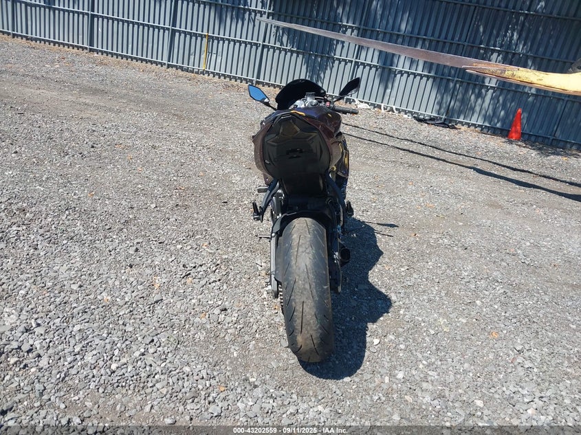 2021 Kawasaki Zx636 K VIN: JKBZXJH15MA009806 Lot: 43202559