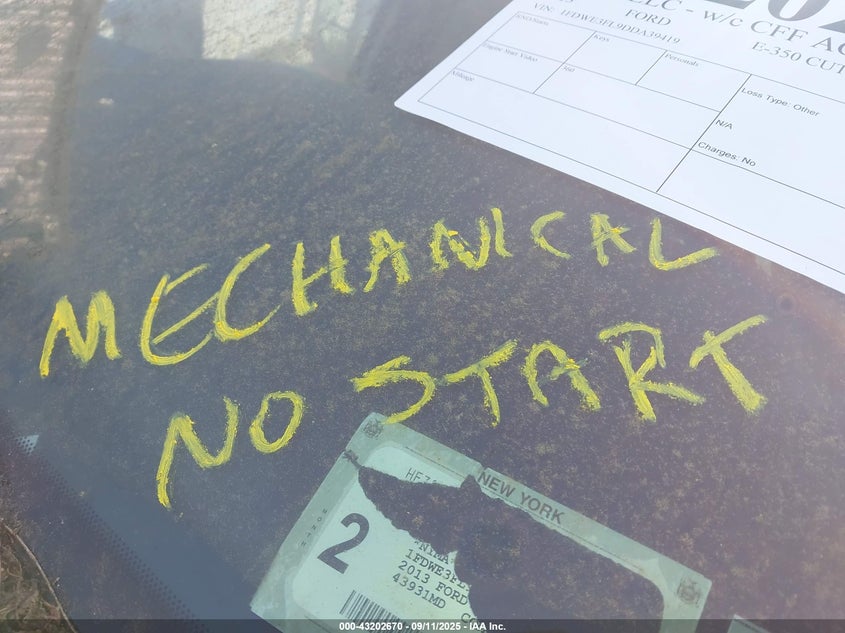 2013 Ford E-350 Cutaway VIN: 1FDWE3FL9DDA39419 Lot: 43202670