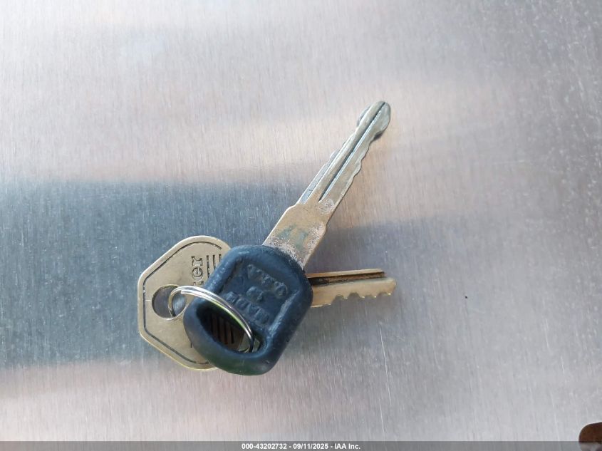 2002 Chevrolet Express VIN: 1GCHG35R221173362 Lot: 43202732