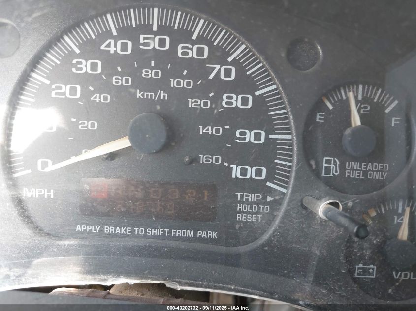 2002 Chevrolet Express VIN: 1GCHG35R221173362 Lot: 43202732