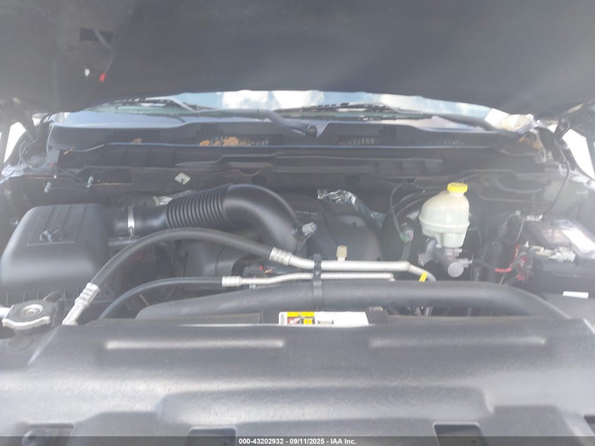 2016 RAM 1500 SPORT - 1C6RR6HT4GS387477