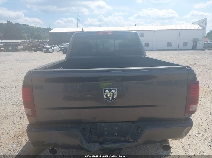 2016 RAM 1500 SPORT - 1C6RR6HT4GS387477