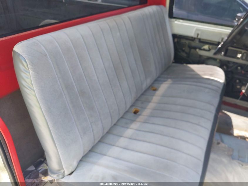 1989 Chevrolet Gmt-400 C1500 VIN: 1GCDC14K4KZ243786 Lot: 43203220