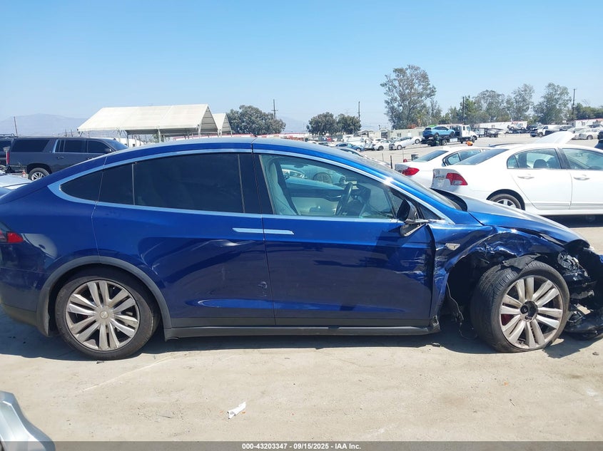 2016 Tesla Model X 75D/P100D/P90D VIN: 5YJXCBE41GF017897 Lot: 43203347