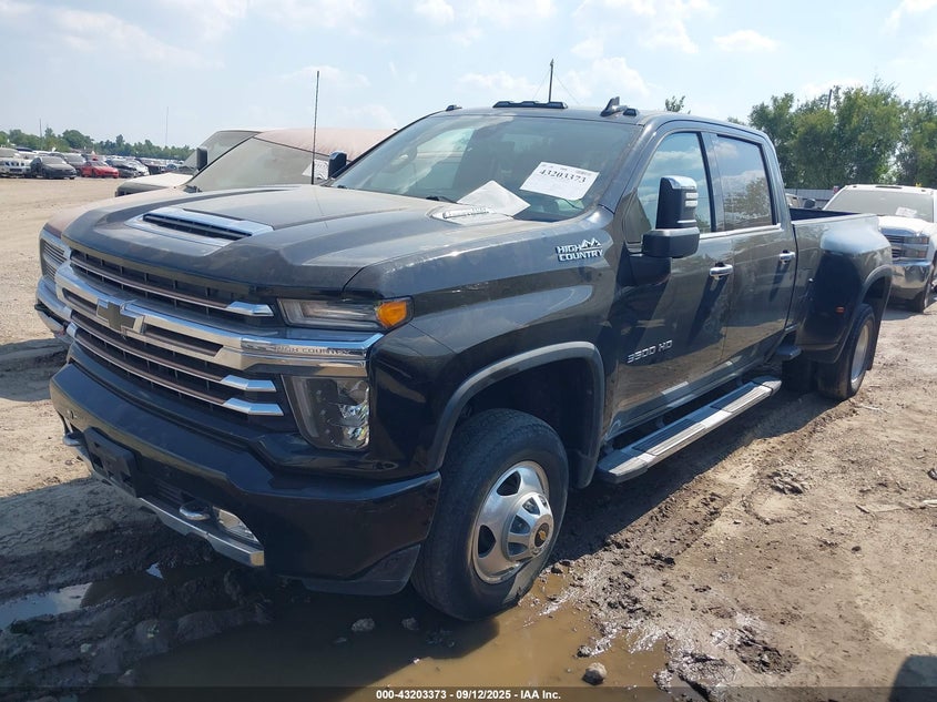 1GC4YVEYXNF172319 2022 CHEVROLET SILVERADO photo no. 2