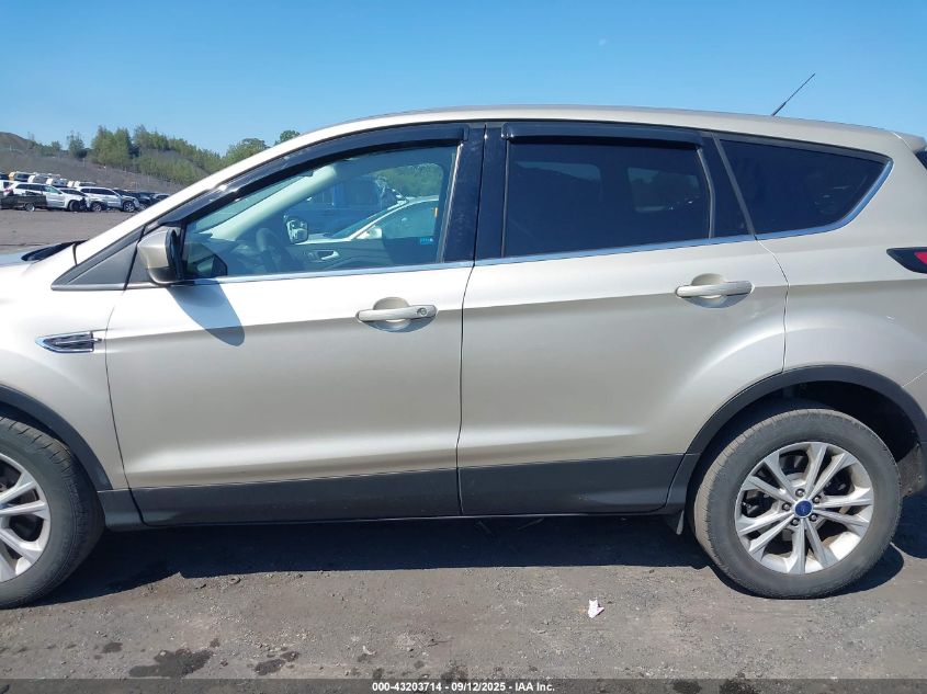 2017 Ford Escape Se VIN: 1FMCU9GD5HUC42104 Lot: 43203714
