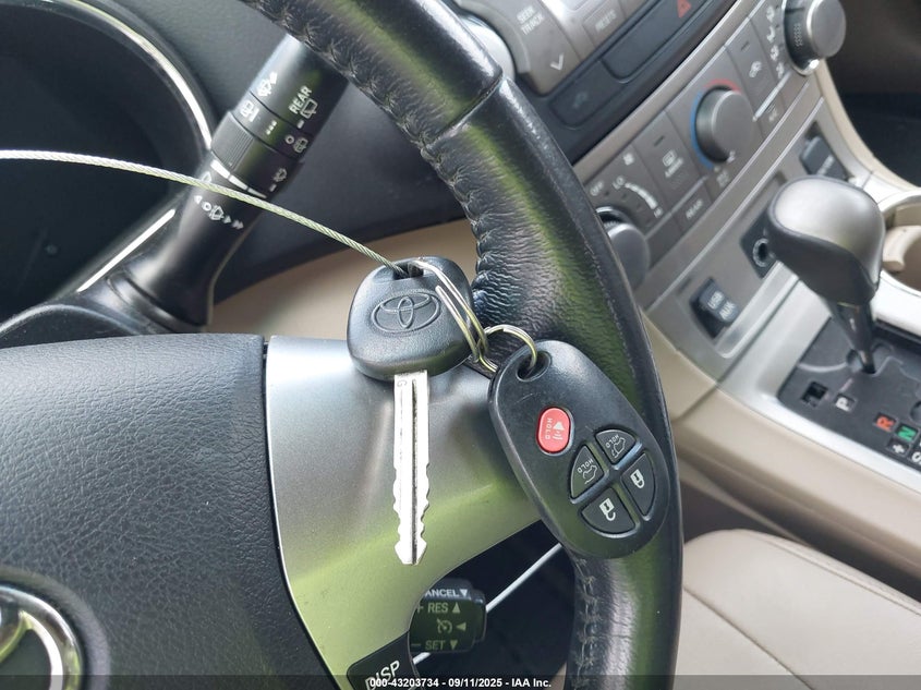 2011 Toyota Highlander Se V6 VIN: 5TDBK3EH8BS086838 Lot: 43203734