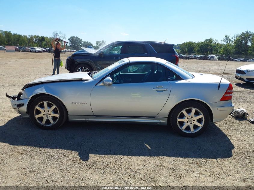 2002 Mercedes-Benz Slk 230 Kompressor VIN: WDBKK49F72F259438 Lot: 43203835
