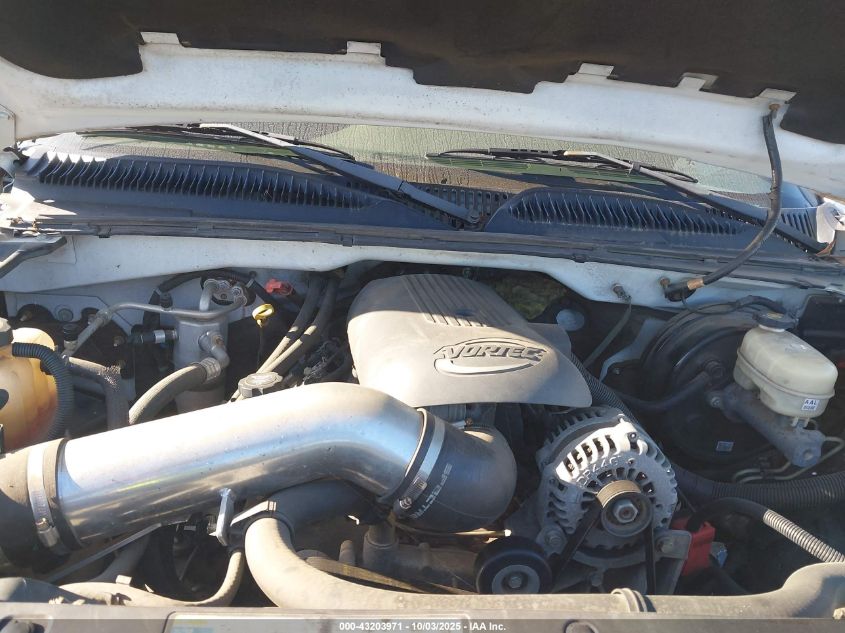 2005 Chevrolet Silverado 1500 Z71 VIN: 2GCEK13T251109695 Lot: 43203971