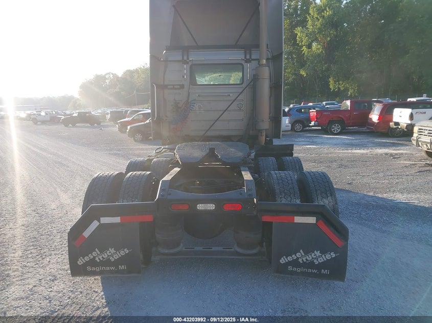 2003 Volvo Vn Vnm VIN: 4V4MC9GHS3N338921 Lot: 43203992