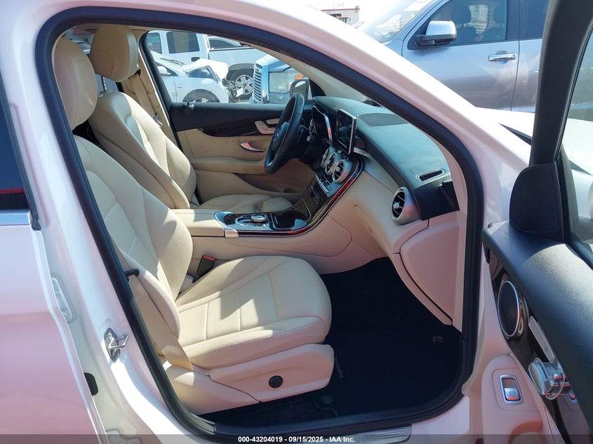 2017 MERCEDES-BENZ GLC 300 - WDC0G4JB8HF167597