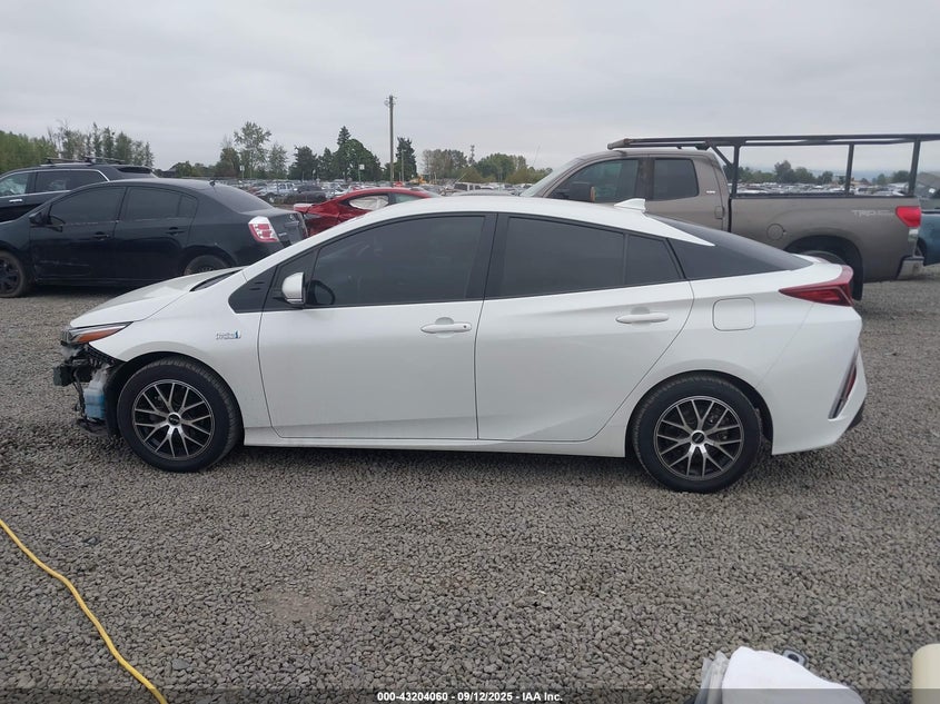 2017 TOYOTA PRIUS PRIME PREMIUM - JTDKARFPXH3004761