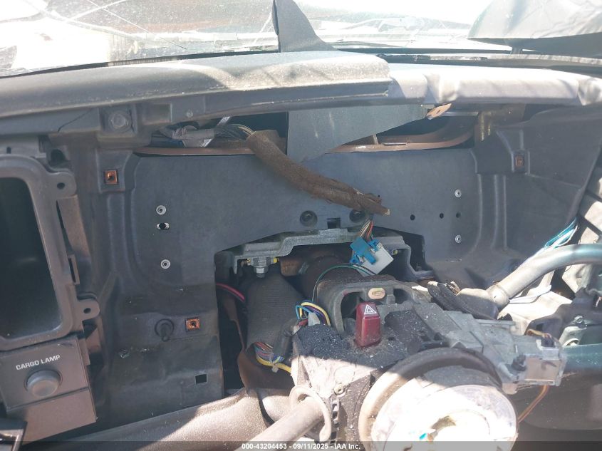 2000 Chevrolet Silverado 1500 Ls VIN: 1GCEC14T2YZ340152 Lot: 43204453