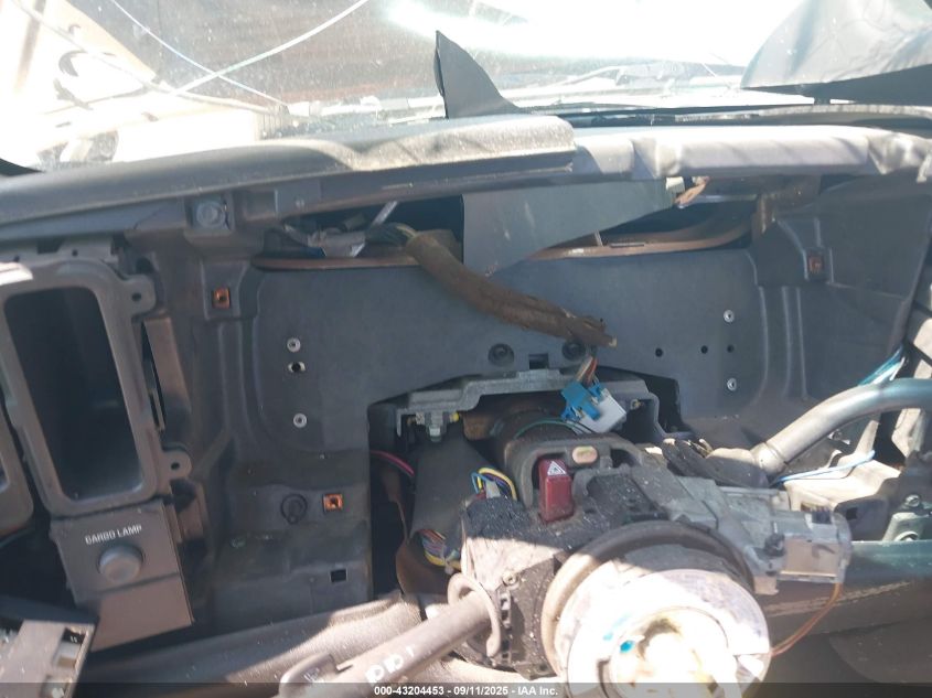 2000 Chevrolet Silverado 1500 Ls VIN: 1GCEC14T2YZ340152 Lot: 43204453