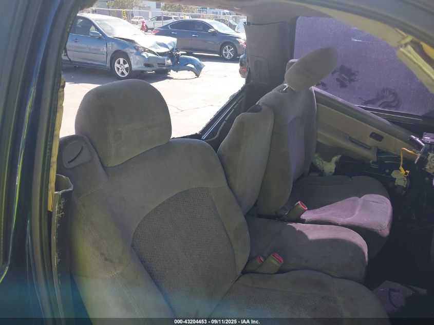 2000 Chevrolet Silverado 1500 Ls VIN: 1GCEC14T2YZ340152 Lot: 43204453