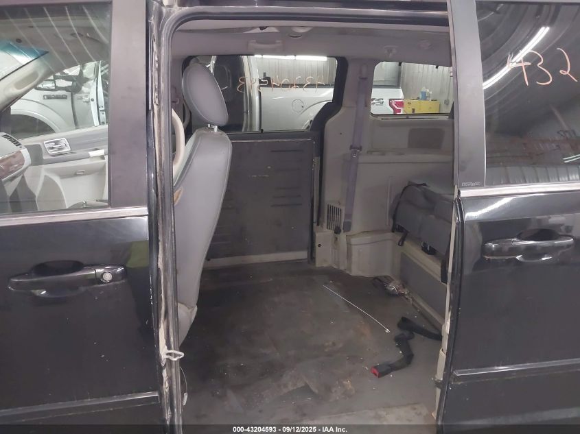 2008 Chrysler Town & Country Touring VIN: 2A8HR54P08R779374 Lot: 43204593