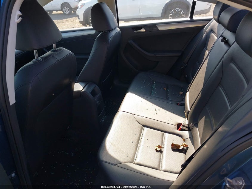 2017 VOLKSWAGEN JETTA 1.4T SE - 3VWDB7AJ0HM274784